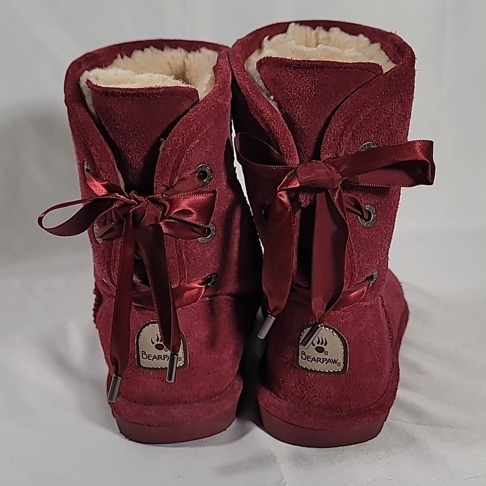 💚💚 Bearpaw boots size 7